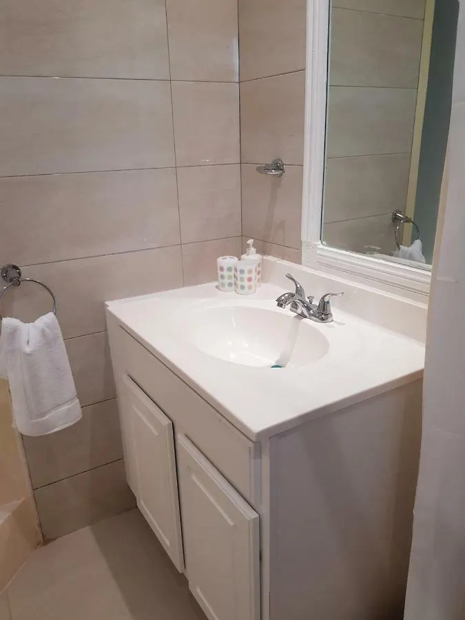 Cool Breeze ديسكفري باي جامايكا