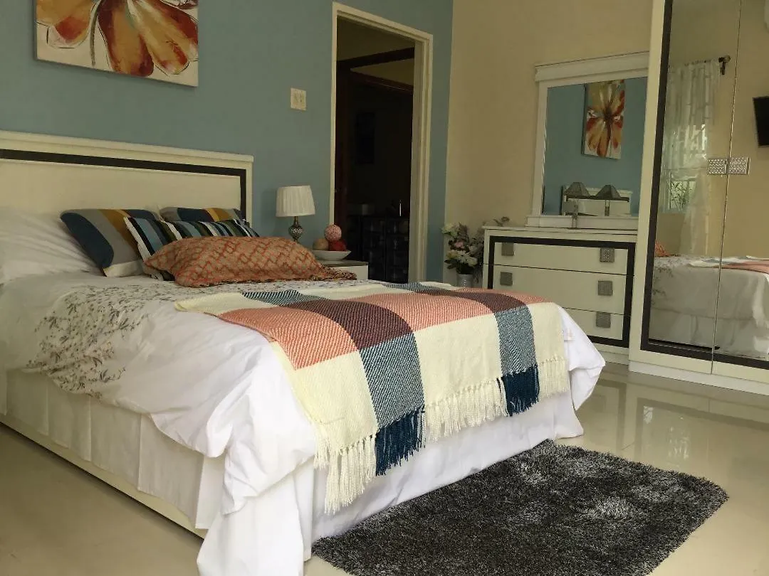 Cool Breeze ديسكفري باي 0*,  جامايكا